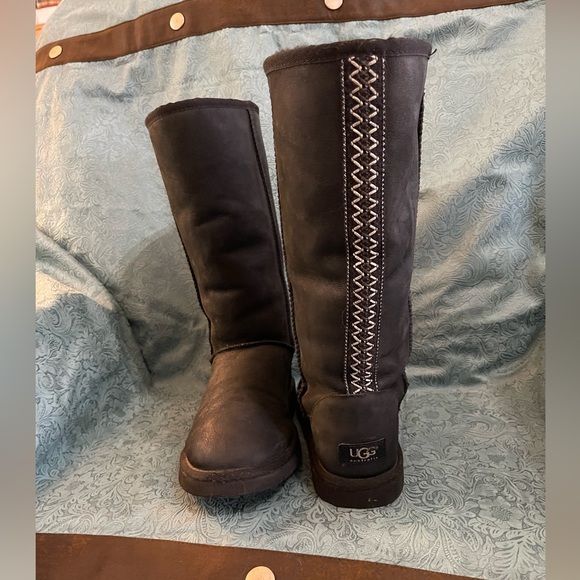 Ugg Classic Tall Boots Black Tasman Braid Beautiful Condition! Size 9 - Picture 5 of 8